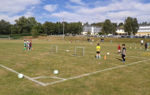 8 Sept : Jeux de conduite de balle conclu par un tir au but.